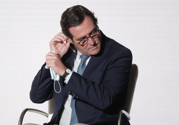 Garamendi (CEOE) asegura que la decisión de subir el SMI estaba ya tomada y que es de tinte político
