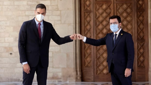 Sostenella y no enmendalla

