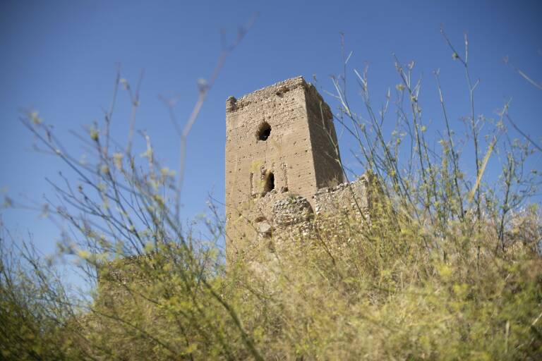 Llombai reclama fondos para evitar un posible derrumbe de la Torre Aledua