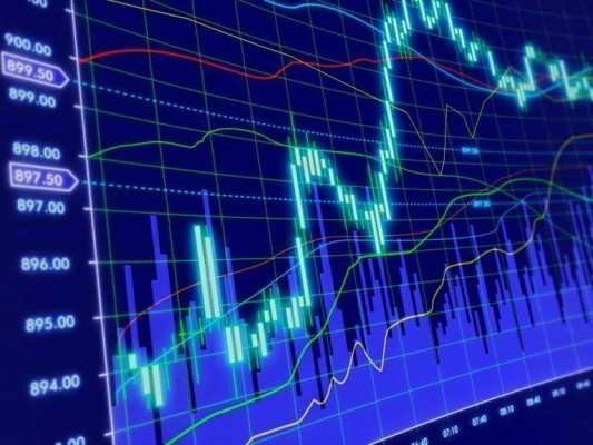 Inditex, turismo y banca impulsan un 1% a un Ibex 35 donde Iberdrola y Endesa volvieron a bajar