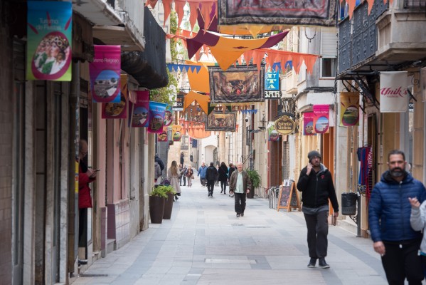 Orihuela apuesta por la digitalización de todo el comercio local con una plataforma de venta electrónica