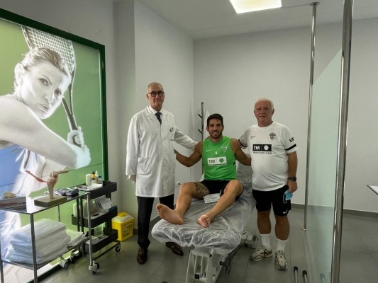 Pedro Bigas estará dos meses de baja, pero regatea al quirófano