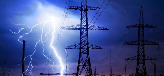 Cortocircuito en bolsa: las eléctricas cotizadas pierden 3.212 millones desde que la luz se disparó