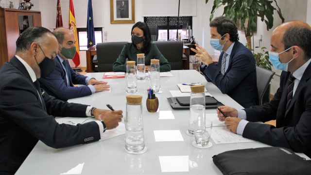 La Región lanza ayudas de hasta 3.000 euros para los autónomos perjudicados por la covid
