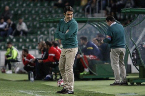 Toril aumenta las sesiones a puerta cerrada para preparar la visita al Nàstic

