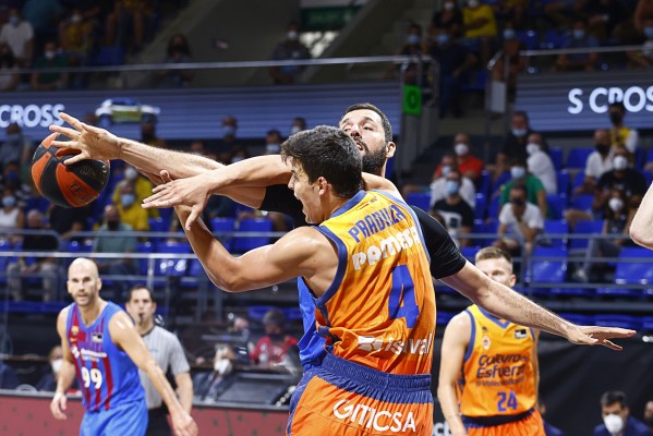 Valencia Basket ganó sus cuatro últimos debuts en casa y Baskonia fue su último verdugo