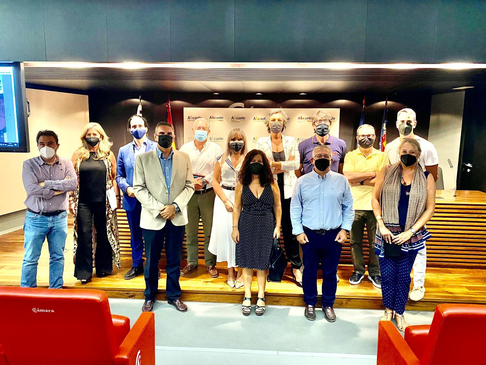 La edil de Turismo, Mari Carmen Sánchez, tras la presentación del plan a los representantes del sector. - 