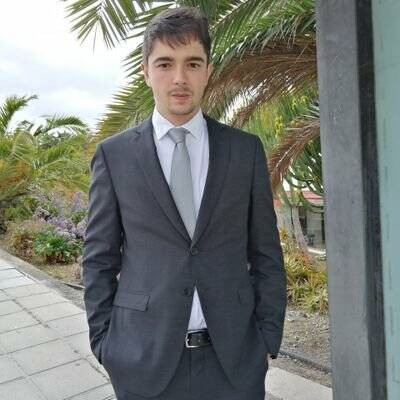 Cuatro miembros del Consejo de Alumnos de la UA dimiten por los escándalos de su presidente, Álvaro Asencio