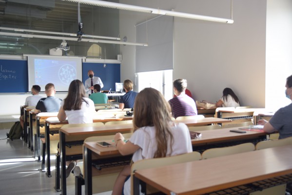 Aulas espejo para salvar las limitaciones de aforo en el nuevo curso de la UPCT