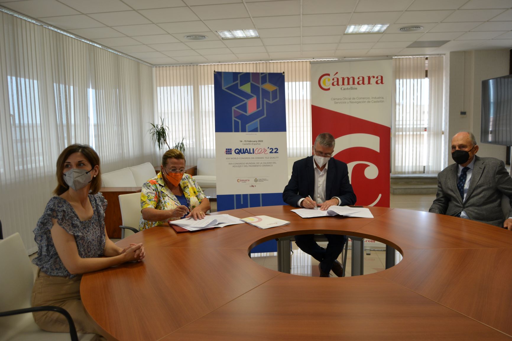 Economía apoya con 30.000 euros a la Cámara de Castellón para la divulgación de Qualicer 2022