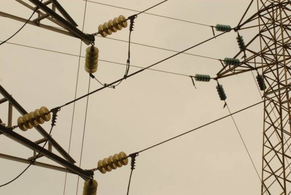 Las ocho medidas del Gobierno para abaratar el recibo de la luz