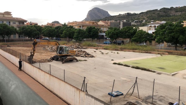 Comienzan las obras de la futura piscina cubierta de Xàbia