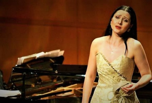 La soprano Viktoria Yastrebova sustituirá a Ainhoa Arteta en la Gala Lírica del Teatro Principal