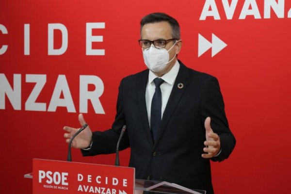 Conesa se aparta y no se presentará a la reelección como secretario general del PSOE regional