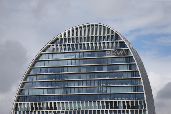 BBVA establece un modelo híbrido con un 40% de teletrabajo y un 60% en oficina