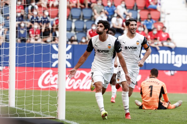 Guedes lidera la goleada ante Osasuna