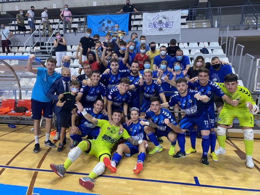 El Bisontes Castellón muestra buenas sensaciones ante O Parrulo y suma su primer triunfo (3-2)