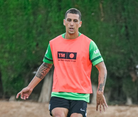 Roco ya entrena a las órdenes de Escribá