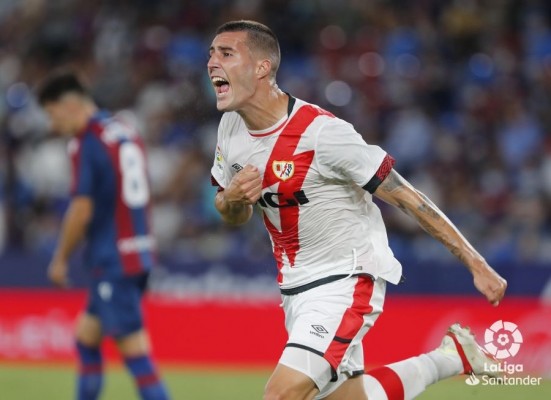 El Levante deja vivo al Rayo y vuelve a tirar un triunfo a la basura