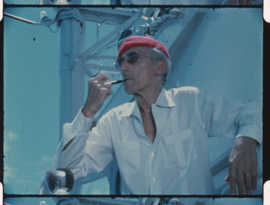 Buceo en los claroscuros de la vida del capitán Cousteau

