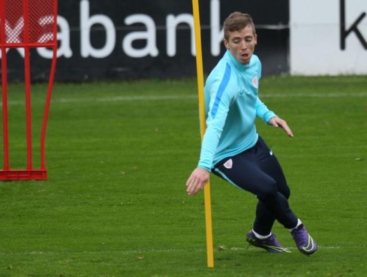Muniain se incorpora al grupo e Ibai Gómez es la única baja en Lezama