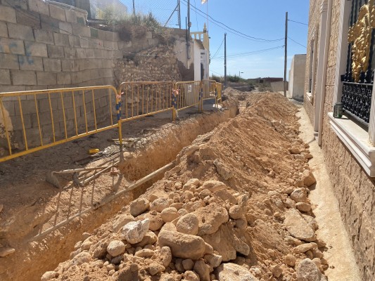 Comienzan las obras de acondicionamiento de las calles Macha-Corrales de Crevillent
