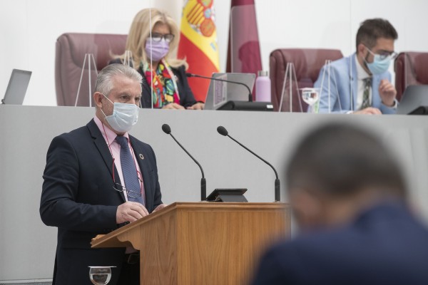 El PSOE exige a Miras que aplique ya el Plan de prevención del suicidio que aprobó la Asamblea