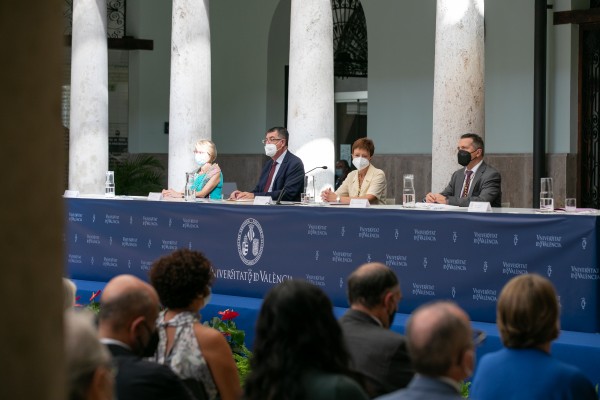 Mavi Mestre reclama la firma del convenio colectivo y la supresión de la tasa de reposición
