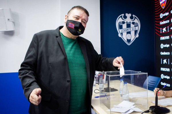 Mikel Barrachina, reelegido como presidente de la Delegación de Peñas del Levante UD