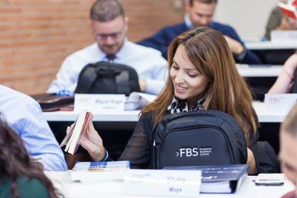 La escuela de negocios Fundesem apuesta por el marketing online  