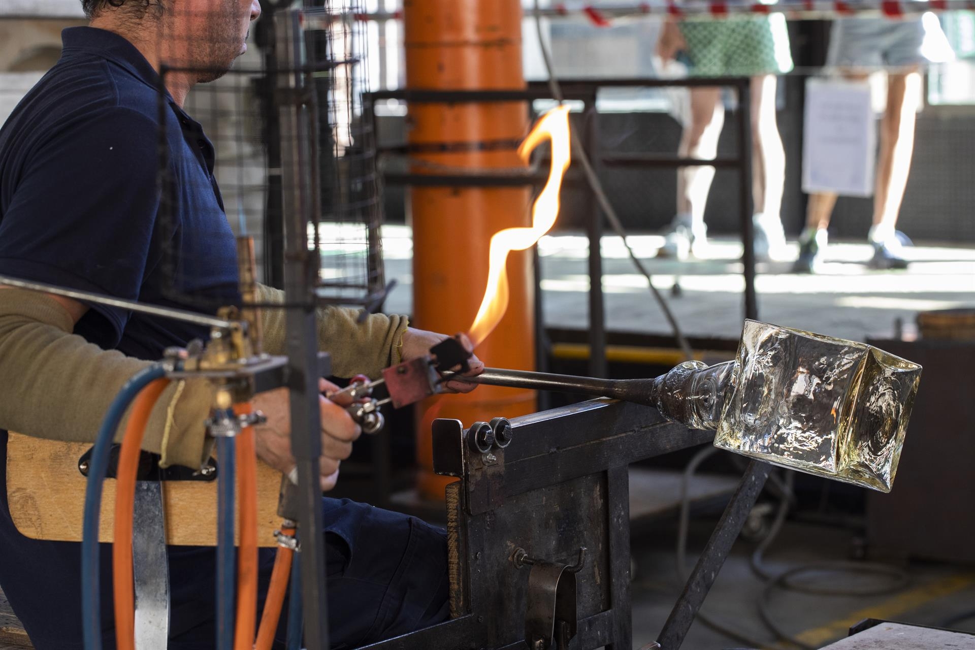 La producción industrial modera su avance en julio al 0,4% y encadena cinco meses de alzas