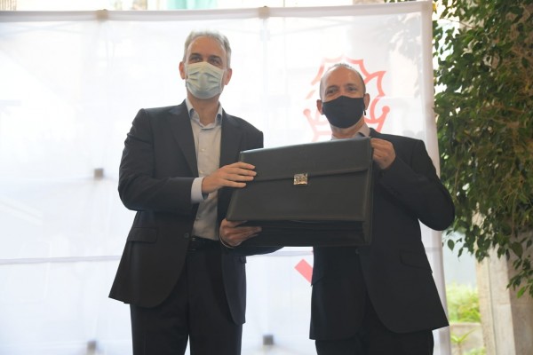 Illueca promete el cargo de vicepresidente segundo y conseller de Vivienda

