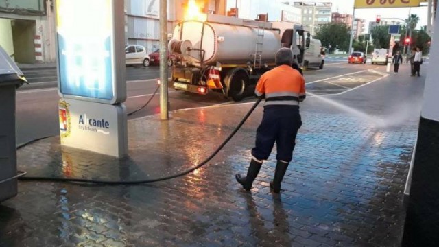 Una encuesta revela que el 64% de los alicantinos están satisfechos con la limpieza de sus calles 