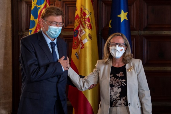 Puig acuerda con Calviño la puesta en marcha de un plan de digitalización para el sector turístico