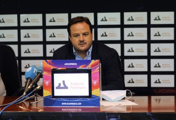 Gómez-Fayrén, director de Asterra Partners, es nuevo vicepresidente del UCAM CB