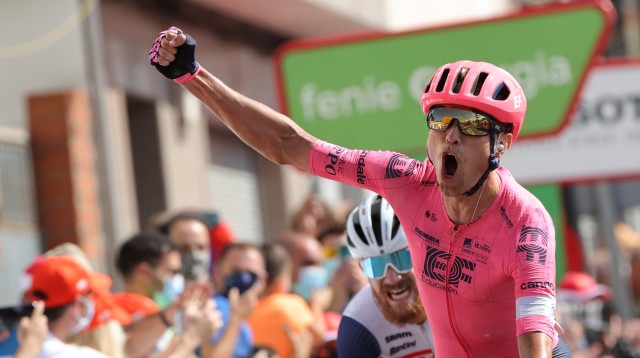 Un poderoso Magnus Cort empata a 3 victorias con Jakobsen y Roglic

