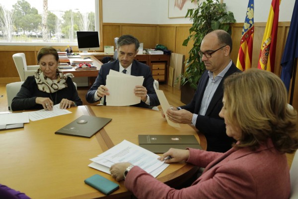 Aguas de Alicante, la UA y APSA crean una cátedra de investigación sobre la inclusión social