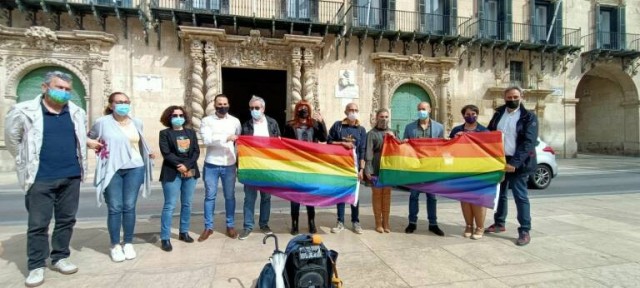 El PSOE emplaza al pleno de Alicante a denunciar las agresiones homófobas