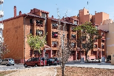 La Generalitat desacelera la compra de vivienda social y desecha la fórmula de tanteo y retracto