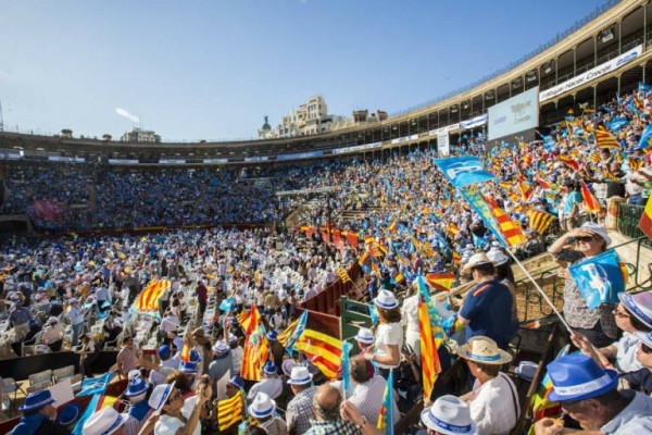 Vecinos de Alicante, extrañados por una invitación a la convención nacional del PP