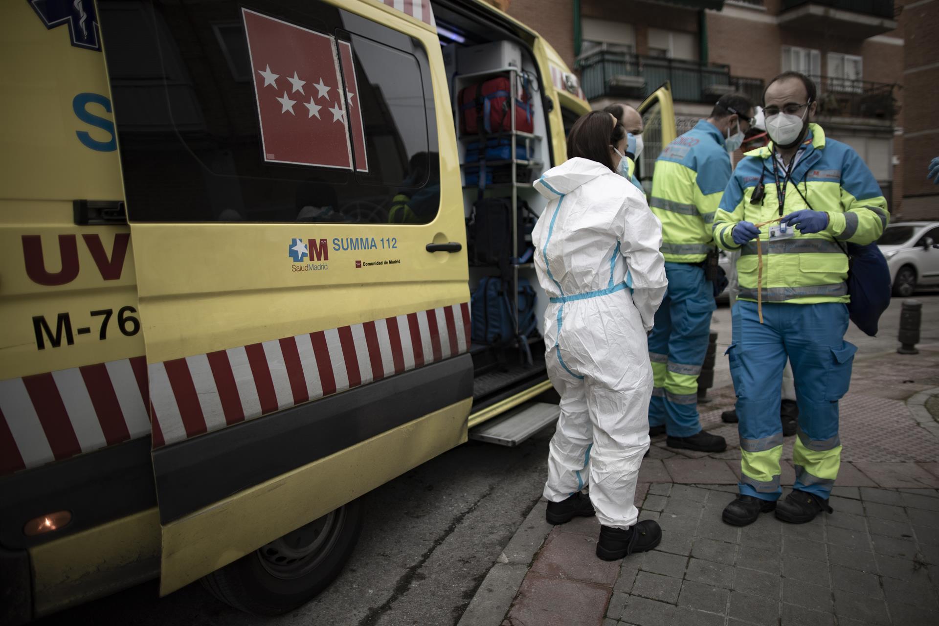 España notifica 5.246 nuevos casos de covid, 138 muertes y la incidencia desciende a los 160 casos
