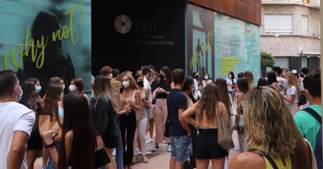 El CEU de Elche arranca el curso académico con un 7% más de nuevos alumnos

