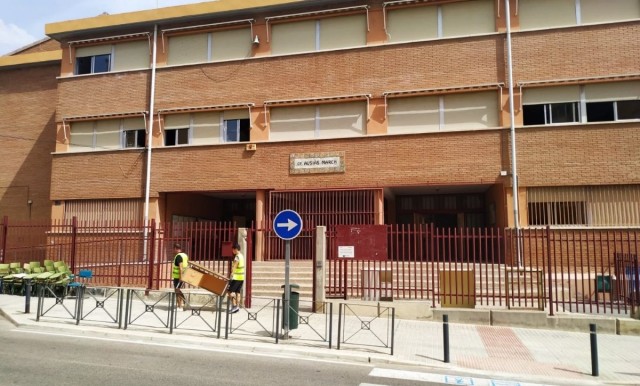 Alumnado del Ausiàs March de Elche se trasladará a otro colegio por deficiencias del centro
