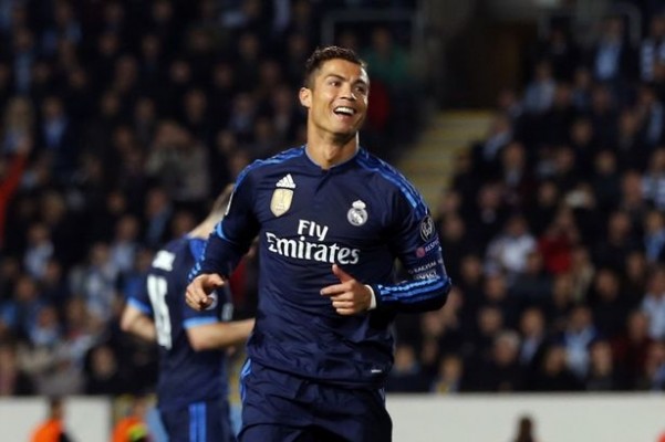 El Real Madrid busca clasificación y liderato para escapar de la crisis