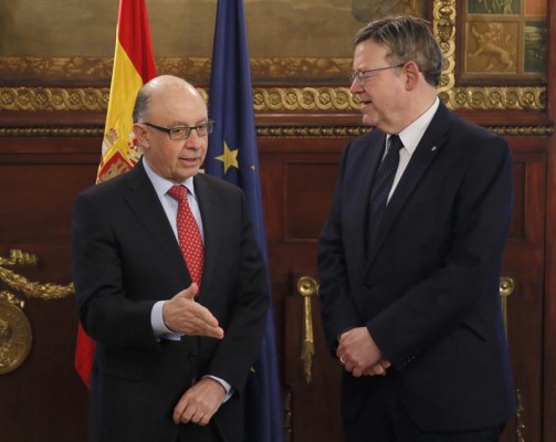 Puig pide a Montoro que autorice a la Generalitat a cubrir los empleos públicos perdidos en la crisis