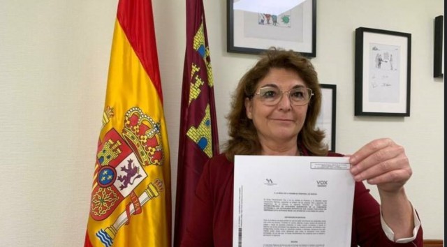 Educación cumple su amenaza y suspende los contratos a las empresas de transporte escolar 'en rebeldía'