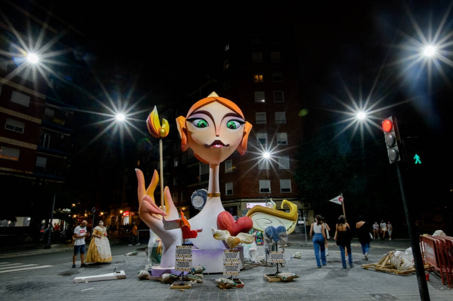 La Policía Local impone siete sanciones a fallas y emite 251 denuncias por petardos en los actos