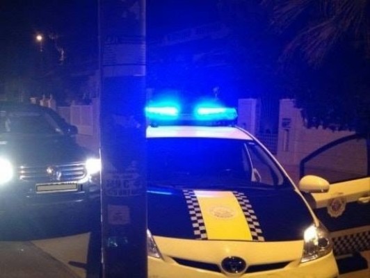 La Policía cierra un local en Orihuela tras hallar 100 personas bailando sin mascarilla