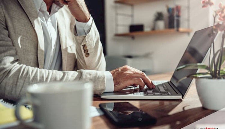 Más de la mitad de los españoles quieren teletrabajar durante el 40% de su jornada laboral