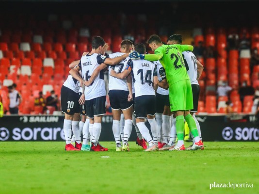 La plantilla del Valencia CF baja de valor pese a los fichajes
